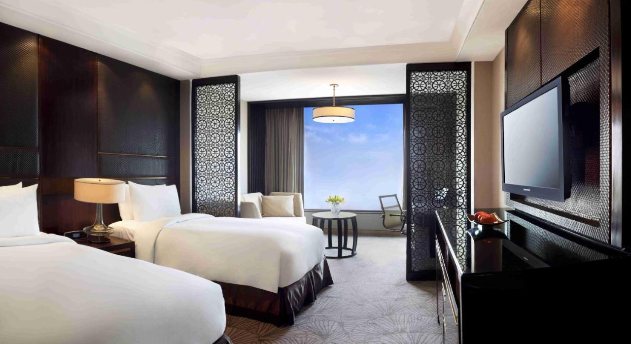 Crowne Plaza New Delhi Mayur Vihar Noida By Ihg Exterior foto Deluxe Room